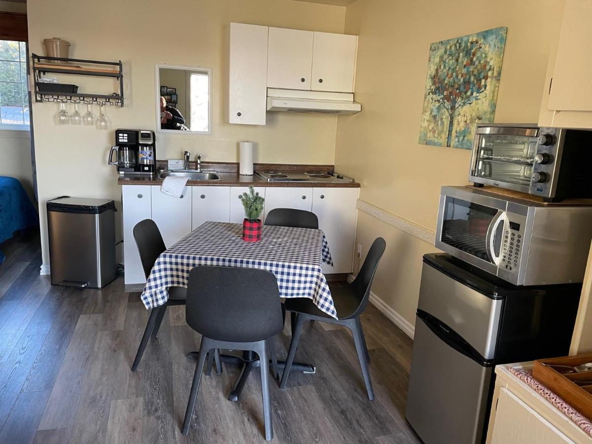Auberge Et Chalets Sur Le Lac Lac-Mégantic エクステリア 写真